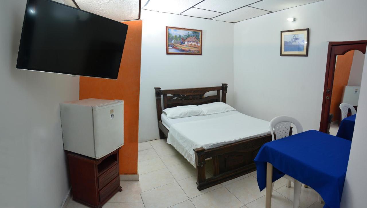 Hotel Andalucia Inn Santa Marta  Eksteriør billede
