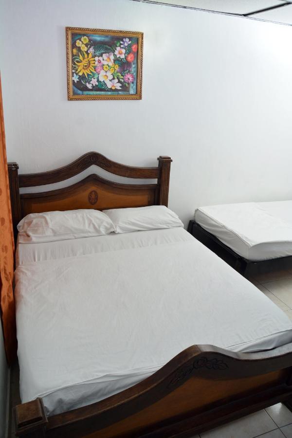Hotel Andalucia Inn Santa Marta  Eksteriør billede