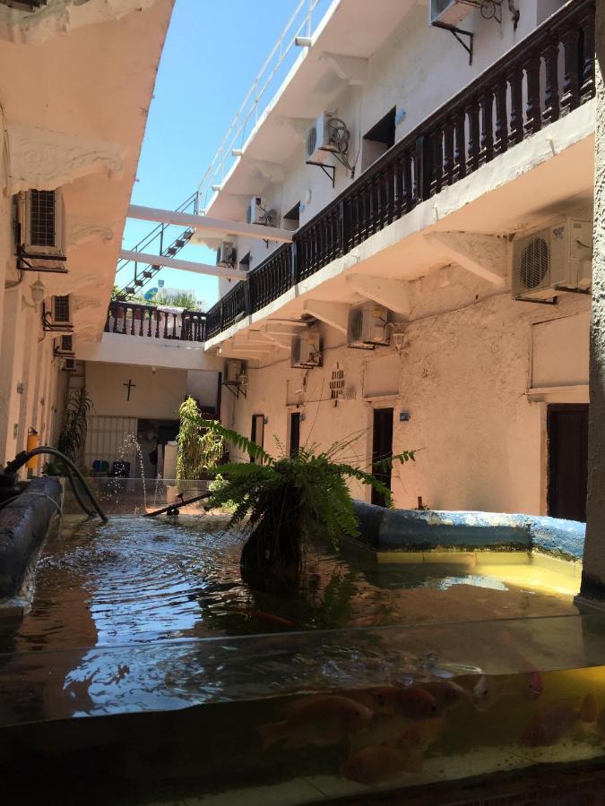 Hotel Andalucia Inn Santa Marta  Eksteriør billede