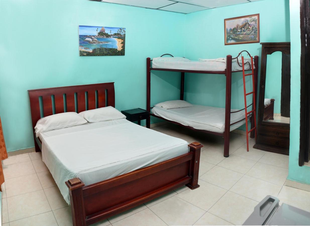 Hotel Andalucia Inn Santa Marta  Eksteriør billede