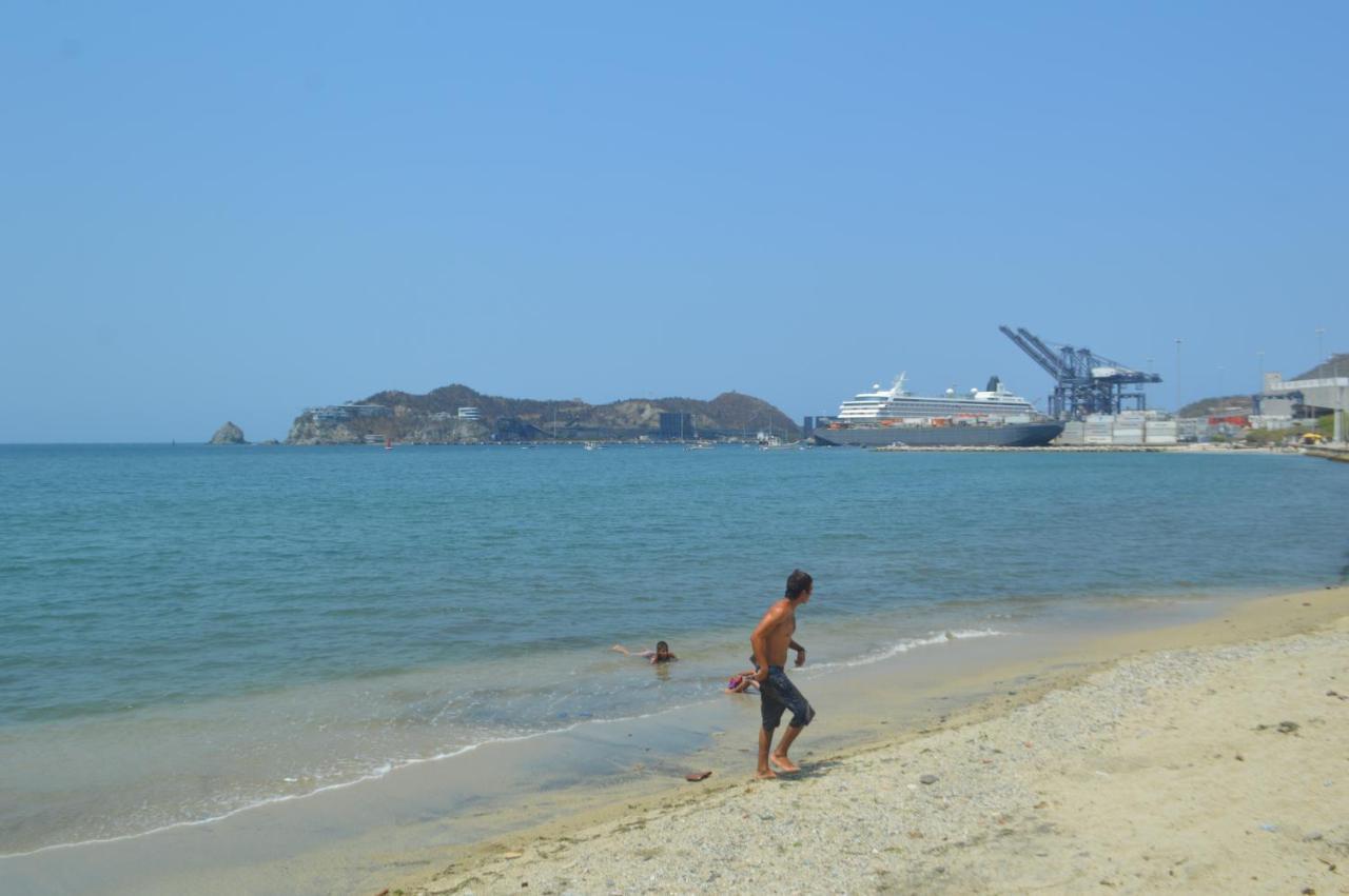 Hotel Andalucia Inn Santa Marta  Eksteriør billede